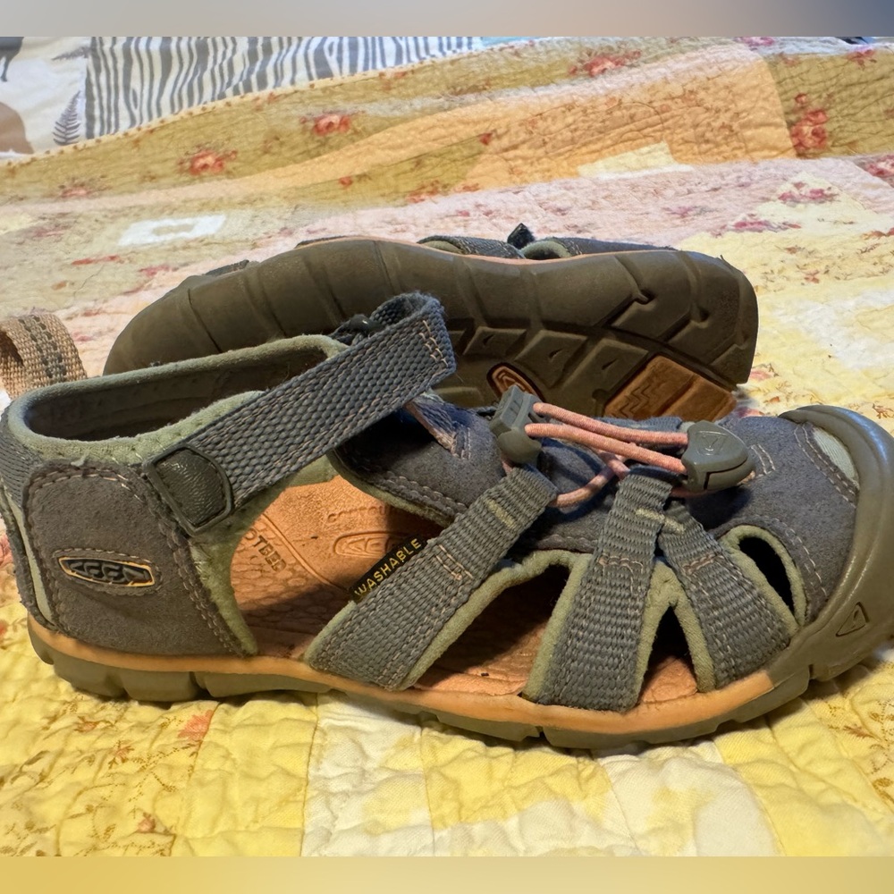 KEEN Kids® Seacamp II CNX sandal.